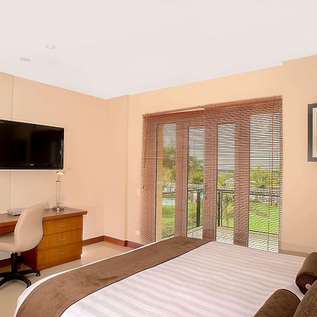 Wyndham Garden Villavicencio Rnt 26993 레스트레포 외부 사진