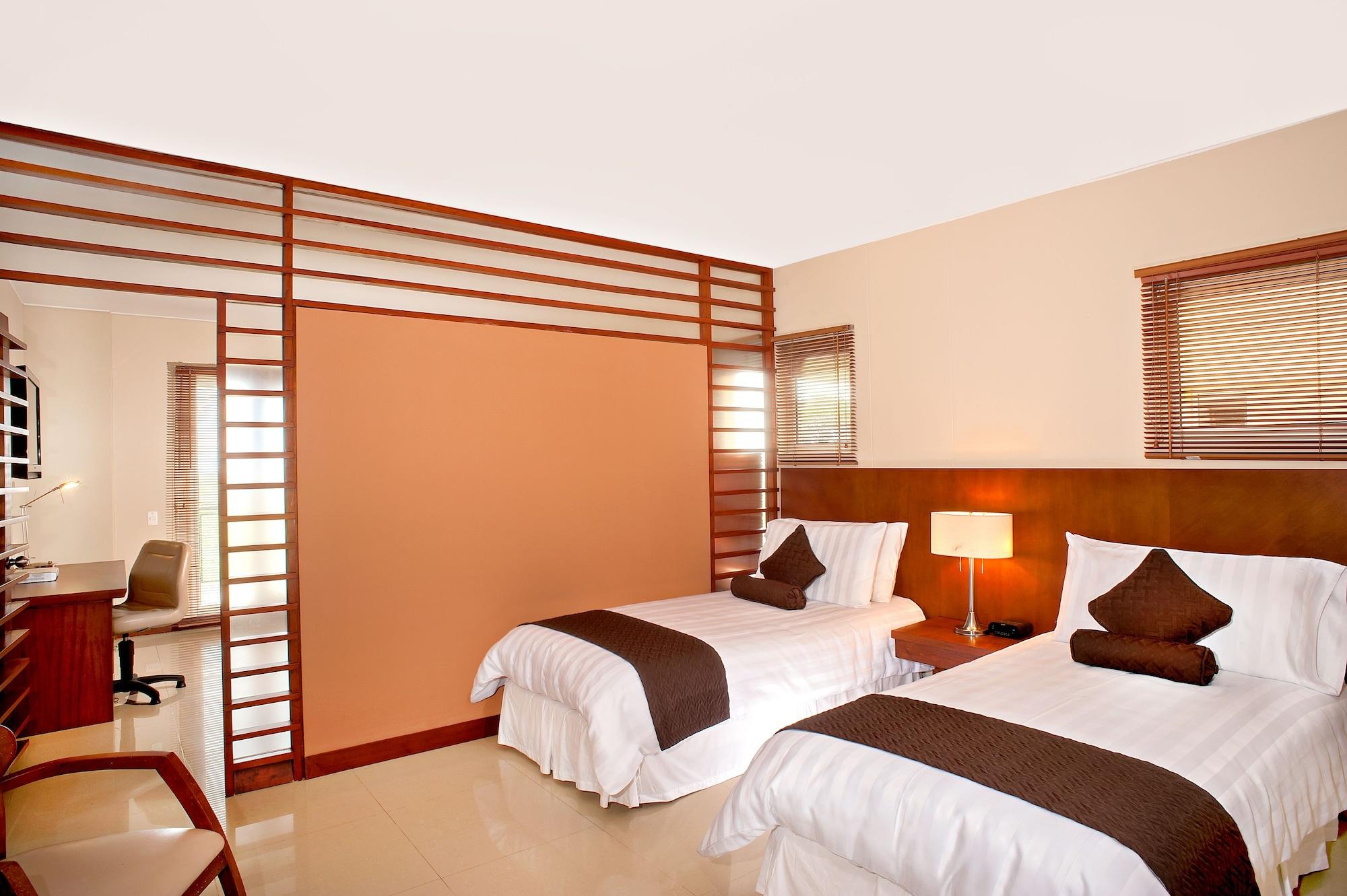 Wyndham Garden Villavicencio Rnt 26993 레스트레포 외부 사진