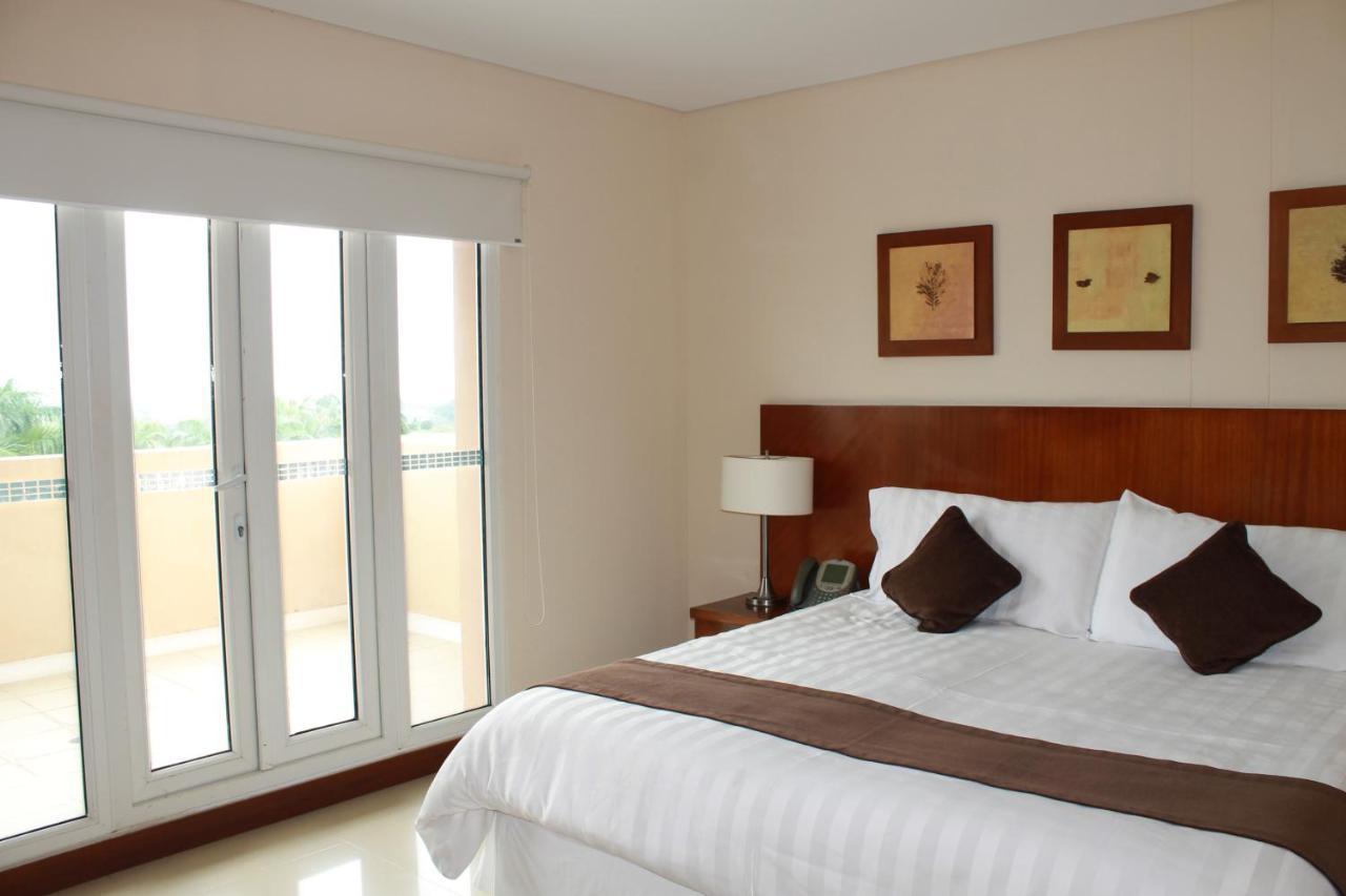 Wyndham Garden Villavicencio Rnt 26993 레스트레포 외부 사진