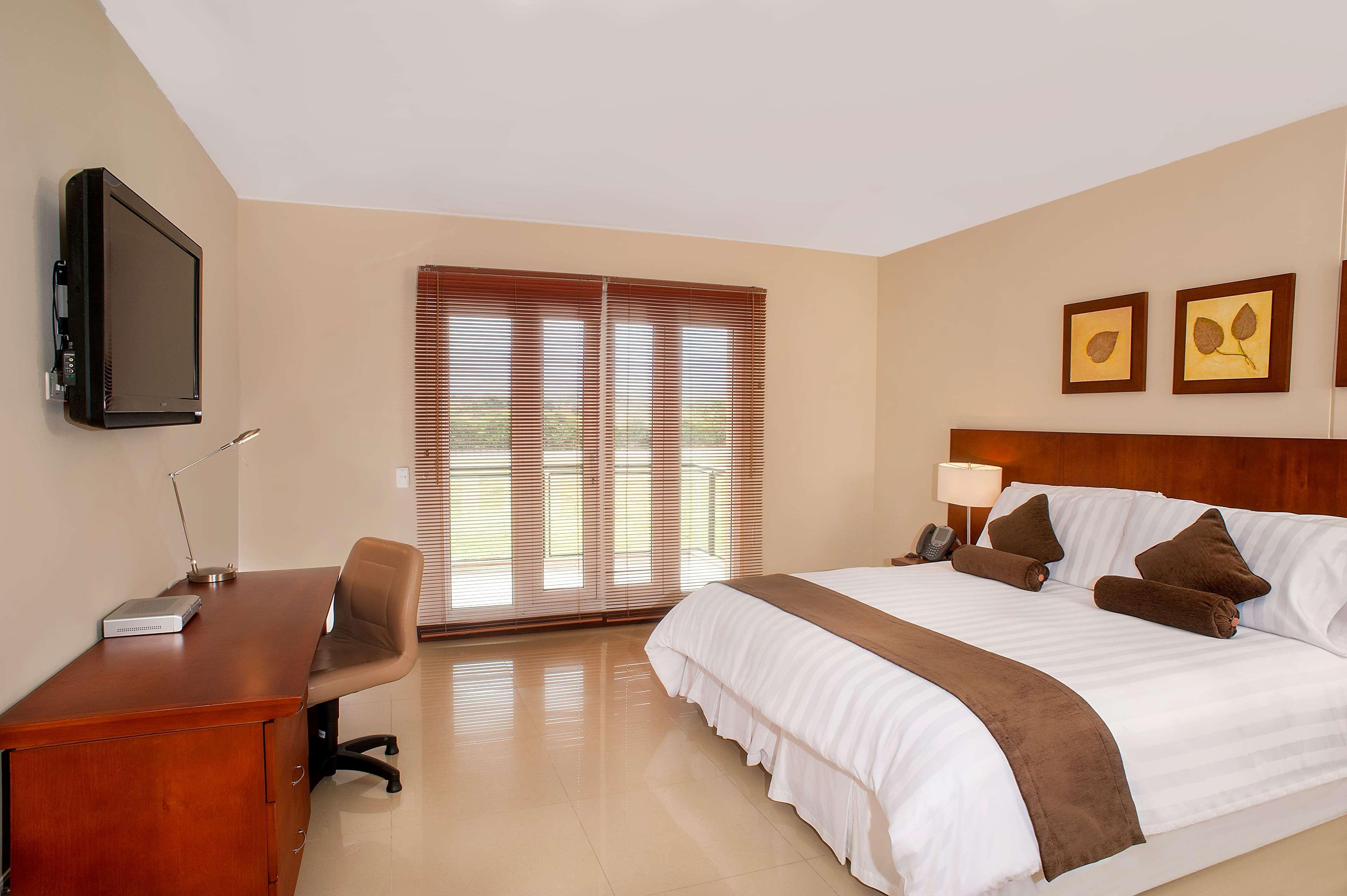 Wyndham Garden Villavicencio Rnt 26993 레스트레포 외부 사진